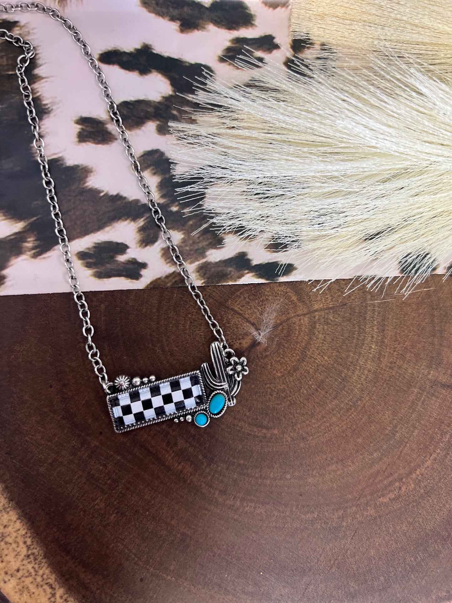 Checkered Bar Cactus Necklace